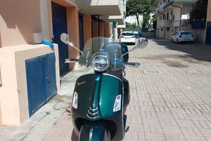 Vespa 300 Gts