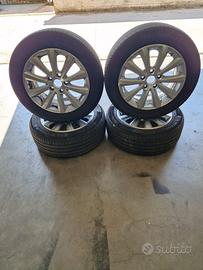 Cerchi in lega + gomme 205/55 R16 VW GOLF AUDI A3