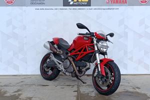 Ducati Monster 696