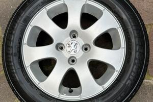 Cerchio in Lega 15” Originale Peugeot + Pneumatico