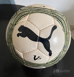 Pallone da calcio Puma mai usato