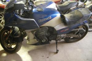 RICAMBI KAWASAKI GPZ 900R '85
