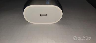 1 caricabatterie Apple A2347 