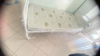 Letto elettrico per disabili