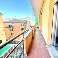 4 LOCALI A GENOVA
