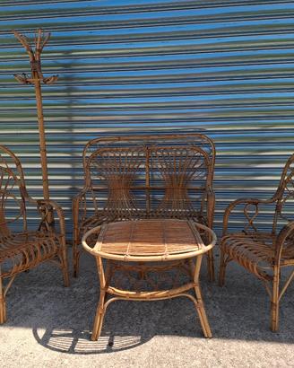 Set salotto vintage in vimini