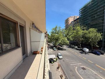 Appartamento di 185 m² con più di 5 locali a Catan