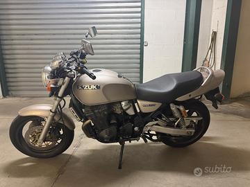 Suzuki Gsx 750 Inazuma