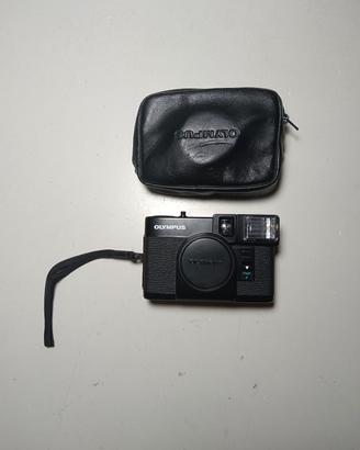 Olympus PEN EF Made In Japan con flash