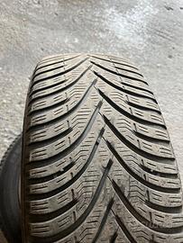 Gomme invernali 205/55 R 16 e cerchi in ferro GOLF