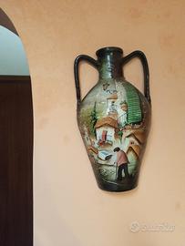 anfore decorate a mano e vari quadri 