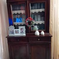Credenza d'antiquariato con vetrinetta 