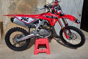 HONDA CRF 450 2025