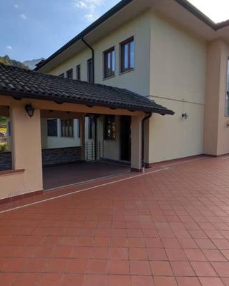 Immobile di 565 m² con più di 5 locali a Recoaro T