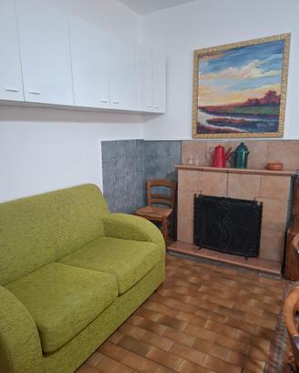 Laureana C.to, Appartamento indipendente trilocale