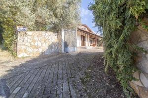 VILLA SINGOLA A PALOMBARA SABINA