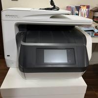 Stampante multifunzione HP Office Jet Pro 8730
