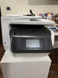 Stampante multifunzione HP Office Jet Pro 8730