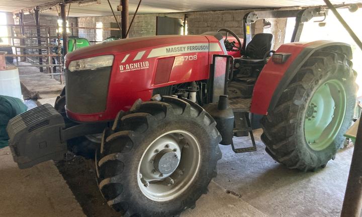 TRATTORE MASSEY FERGUSON 4708