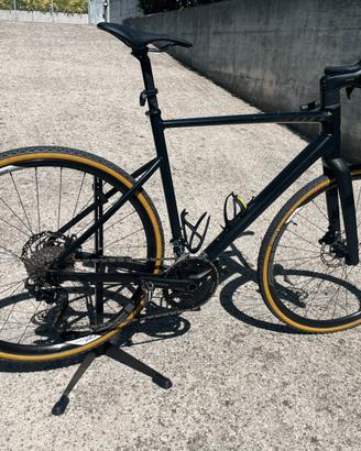 SCOTT SPEEDSTER GRAVEL 30 tg L