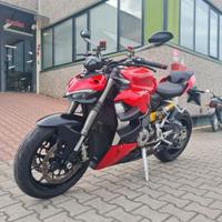Ducati Streetfighter V2