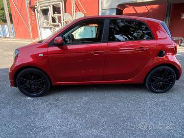 SMART ForFour Xclusive BRABUS 109 cv