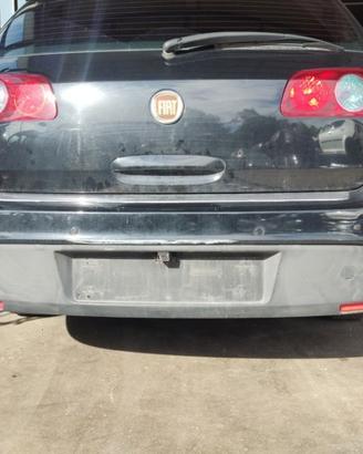 Paraurti posteriore FIAT CROMA del 2009