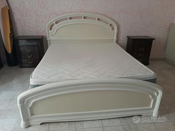 Letto matrimoniale completo dí materasso