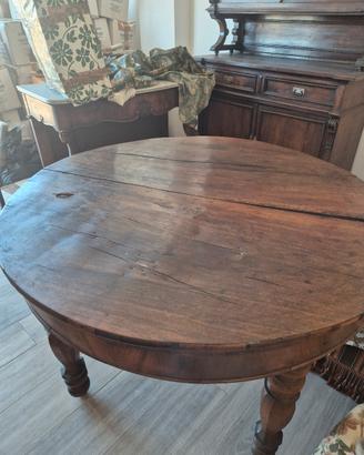 Antiquariato: tavolo rotondo + 6 sedie