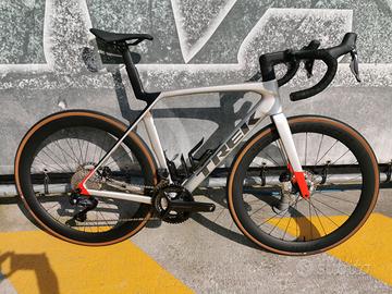 Bicicletta da corsa Trek Madone sl6 Taglia M/L Di2