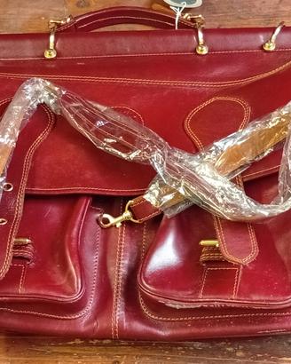 Borsa vintage per gli amanti del genere ✌️