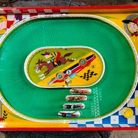 gioco di corse giocattolo vintage T.Nomura latta g