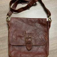 Borsa tracolla artigianale in vera pelle