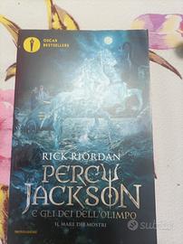libro Percy Jackson e gli dei dell'Olimpo vol 2 Il
