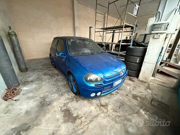 Clio Rs 2.0 16v anno 2001 km 100.000