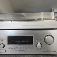 Sistema stereo: amplificatore, giradischi e casse