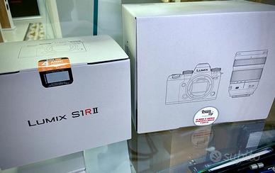 Panasonic Lumix S1R II Mirrorless Camera da 44.3MP