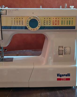 Macchina per cucire Vigorelli 230 con pedale