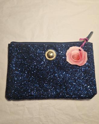 Pochette portatrucco blu 
