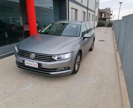 Volkswagen Passat Variant 2.0 TDI DSG Business Blu