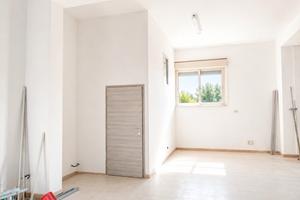 Magazzino uso COMMERCIALE C1/ UFFICIO A10
