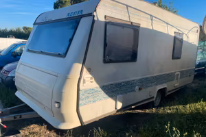 Adria Unica B 461 permuta