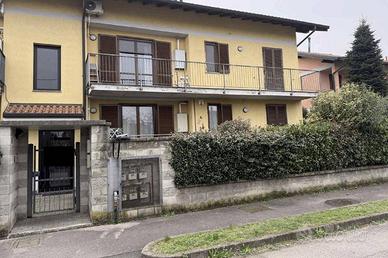 Immobile in asta di 112 m² con 2 locali e box auto