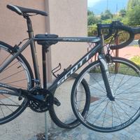 bici da corsa scott