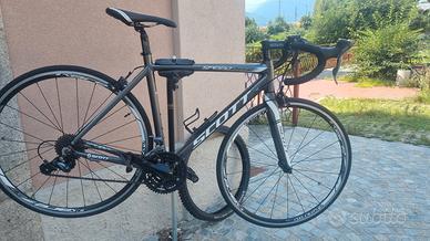 bici da corsa scott