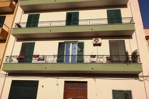 3 LOCALI A PALERMO