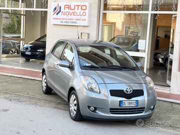 Toyota Yaris 1.4 D-4D 5 porte Sol pari al nuovo