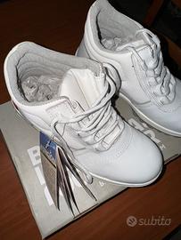 scarpe antinfortunistiche.