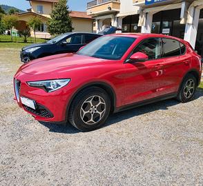 Alfa Romeo Stelvio 2.2 Turbodiesel 160 CV AT8 RWD 