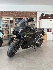 Honda CBR 650 R E-Clutch - 2026